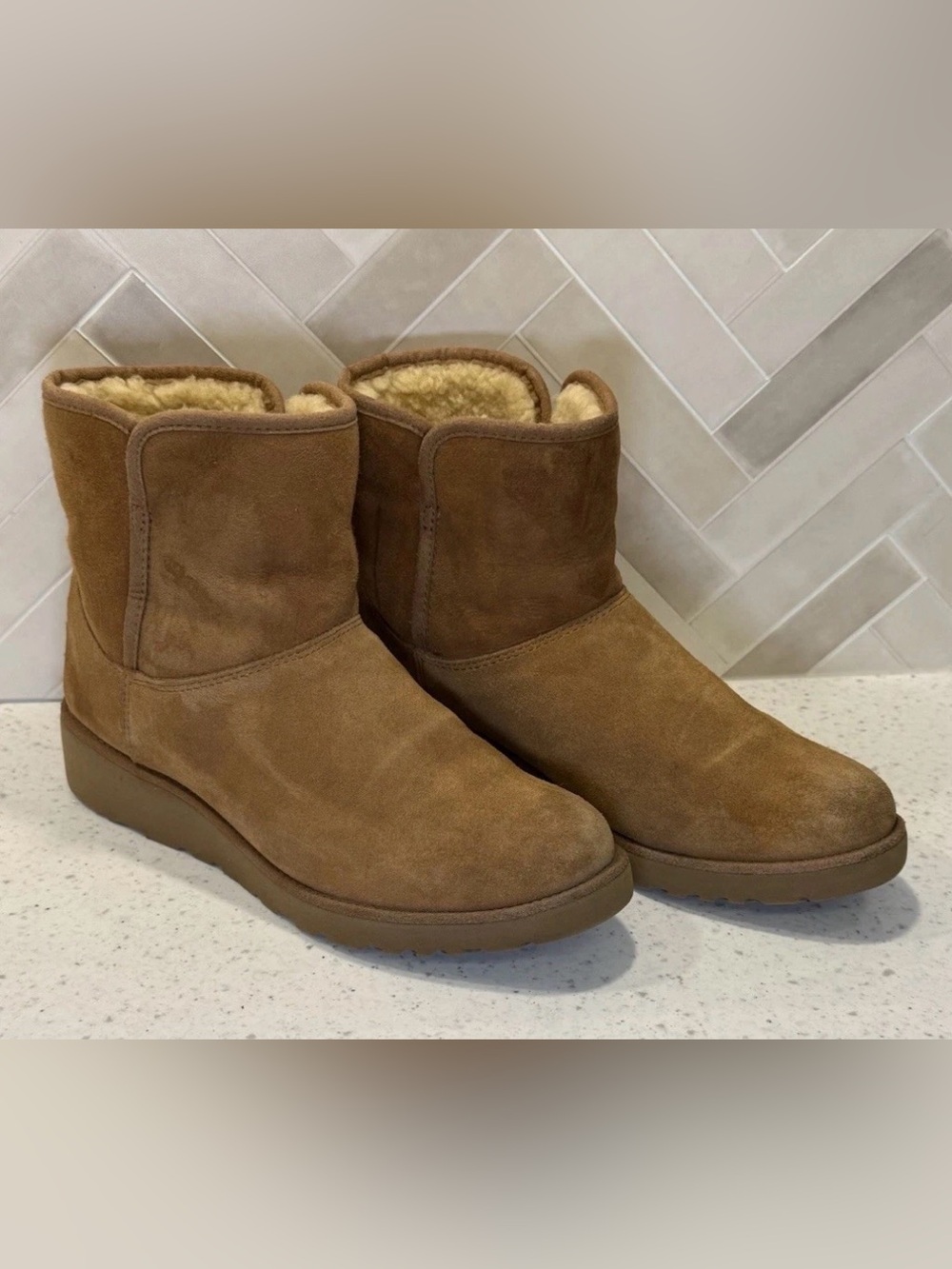UGG Kristin Women's Size 7 Classic Slim Wedge Ankle Boots Chestnut Suede